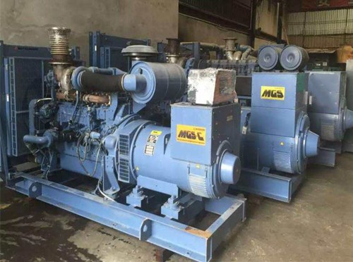 莆田发电机组带负载降电压是什么原因照成的？